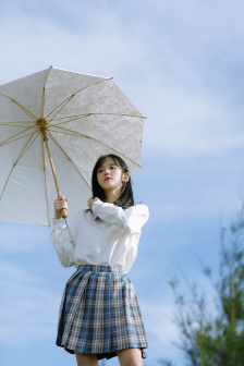 女同性互吻摸下面